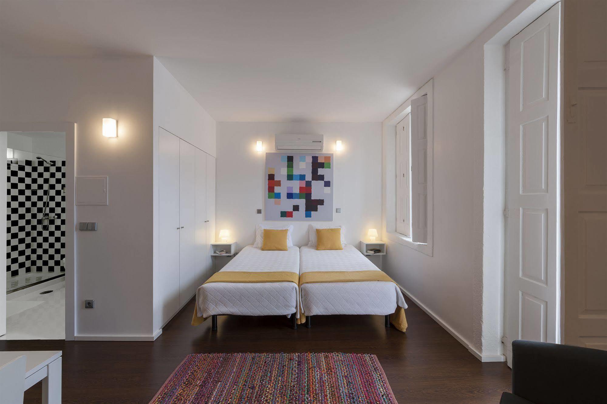Fine Arts Studios By Olala Homes Porto Bagian luar foto