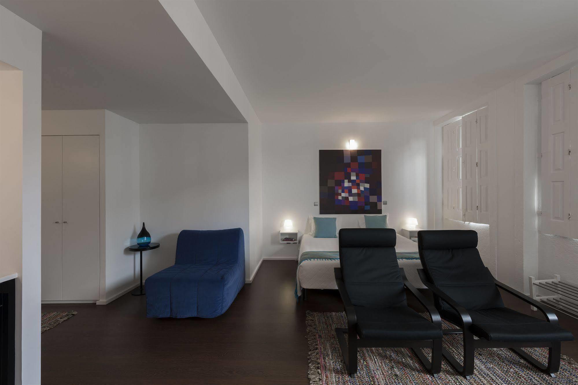Fine Arts Studios By Olala Homes Porto Bagian luar foto