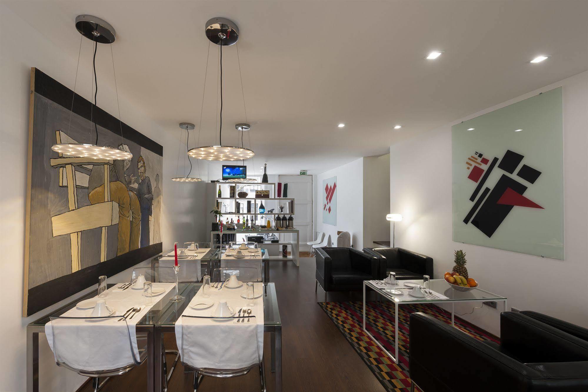 Fine Arts Studios By Olala Homes Porto Bagian luar foto